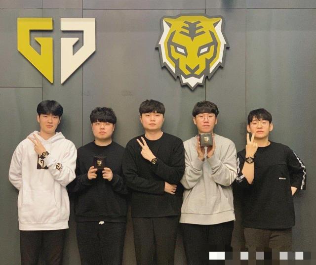 终保持自信 终保持自信